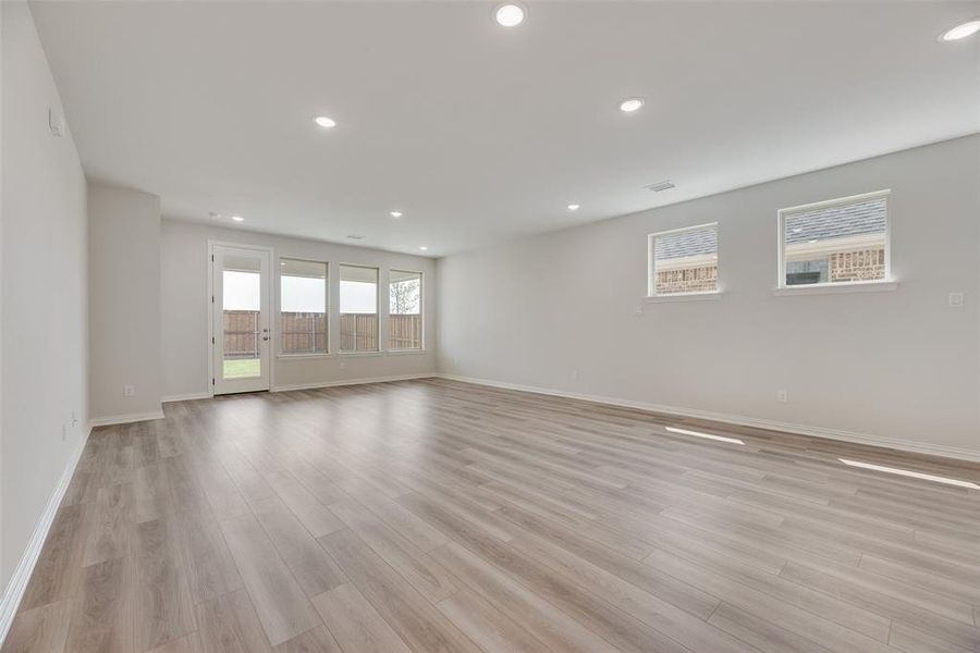 Spacious, unfurnished interior of a new home in Spiritas Ranch, Little Elm (Image 27). Spacious, unfurnished interior of a new home in Spiritas Ranch, Little Elm (Image 27).