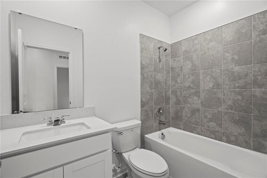 Furnished interior view inside a new home in , Davenport (Image 9).