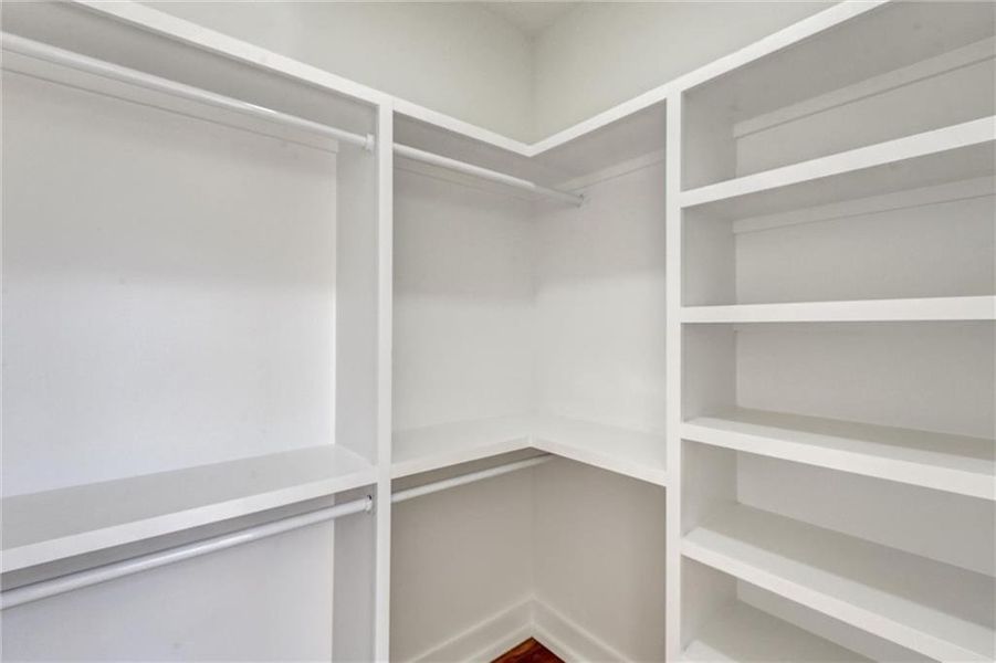 Spacious, unfurnished interior of a new home in , Gainesville (Image 54).