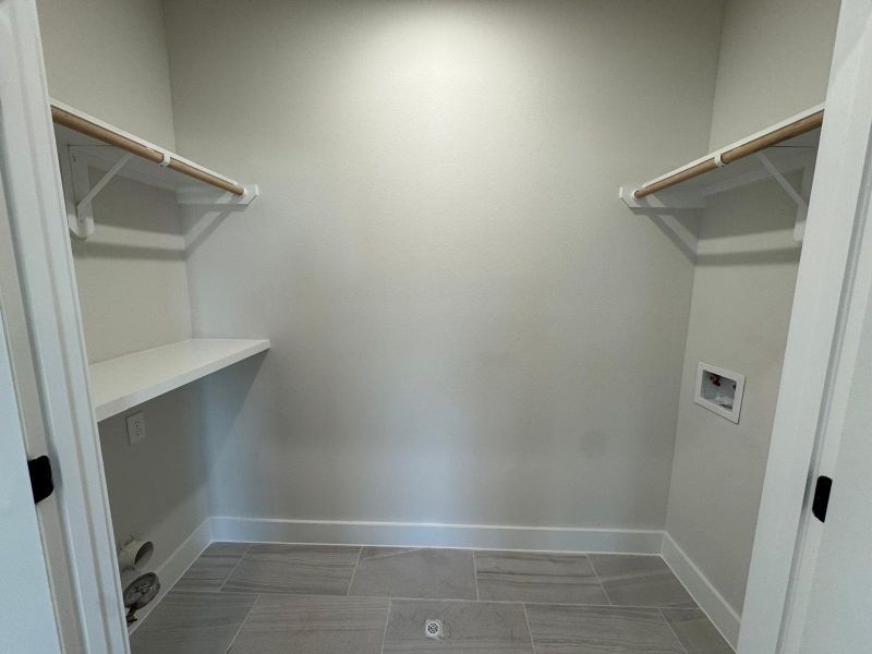 Spacious, unfurnished interior of a new home in , Houston (Image 23).