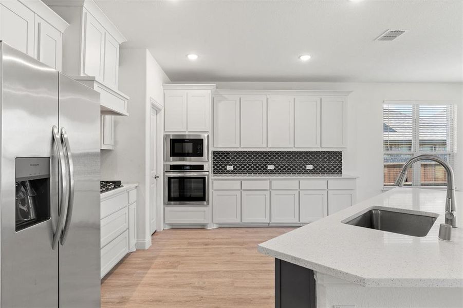Furnished interior view inside a new home in , Wylie (Image 15).
