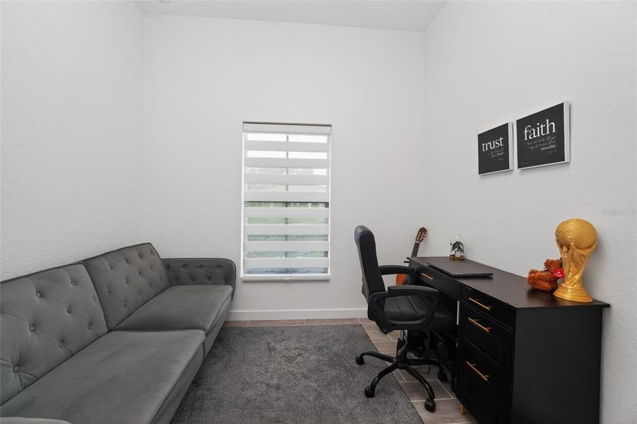Furnished interior view inside a new home in , Port Charlotte (Image 43).