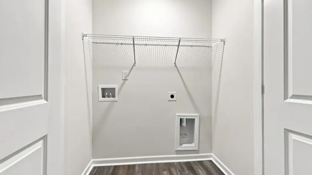 Spacious, unfurnished interior of a new home in Covington Village, Greer (Image 28).