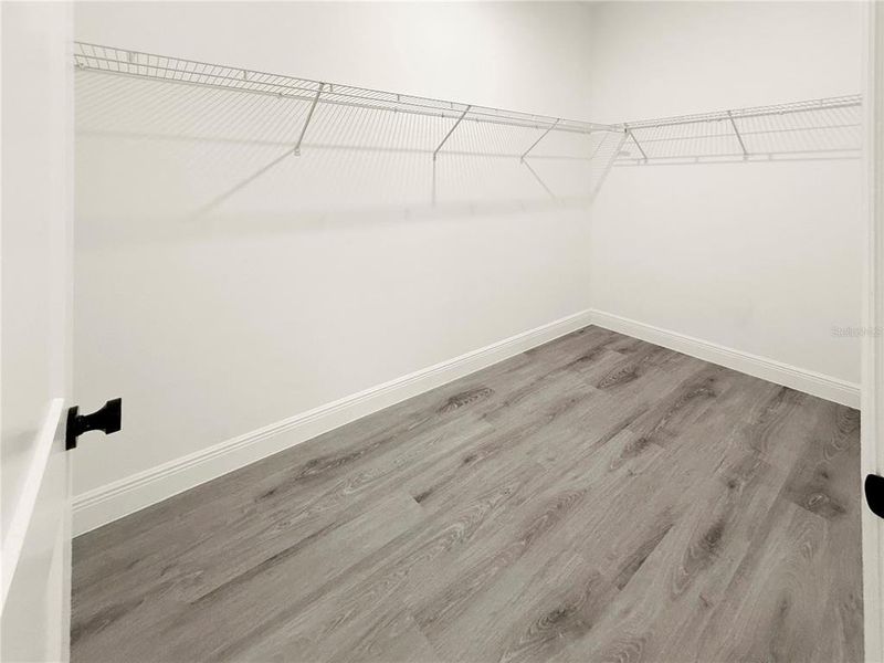 Spacious, unfurnished interior of a new home in , Ocala (Image 22).