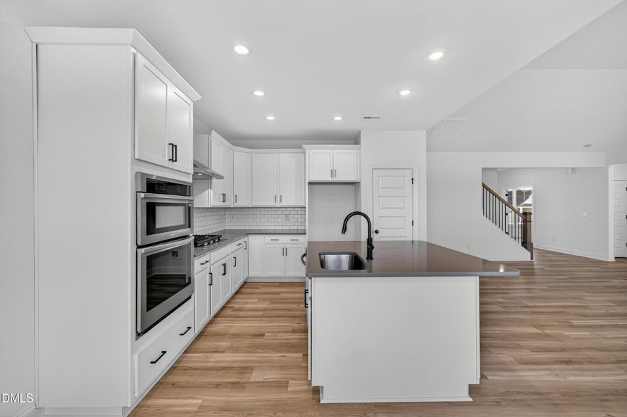 12 -66 tennyson drive, interior, kitchen