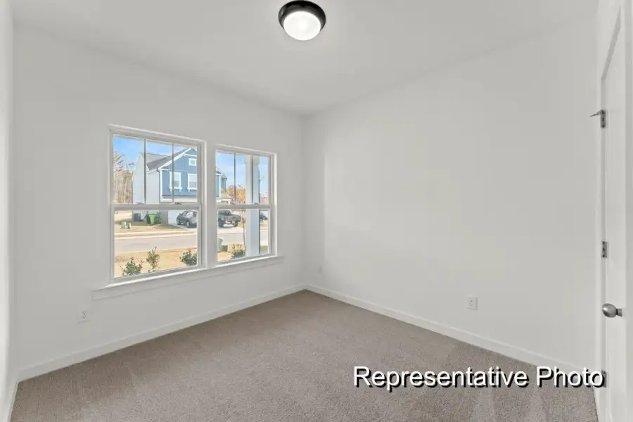 Spacious, unfurnished interior of a new home in White Oak Creek Crossing, Angier (Image 19).