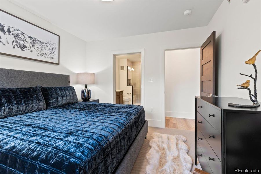 Furnished interior view inside a new home in , Silverthorne (Image 9).