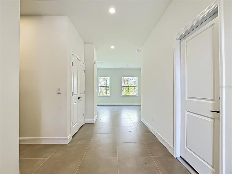 Spacious, unfurnished interior of a new home in , Lehigh Acres (Image 53).