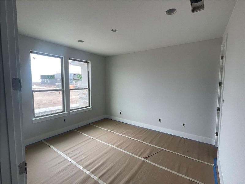 Spacious, unfurnished interior of a new home in Leander Estates, Leander (Image 23).