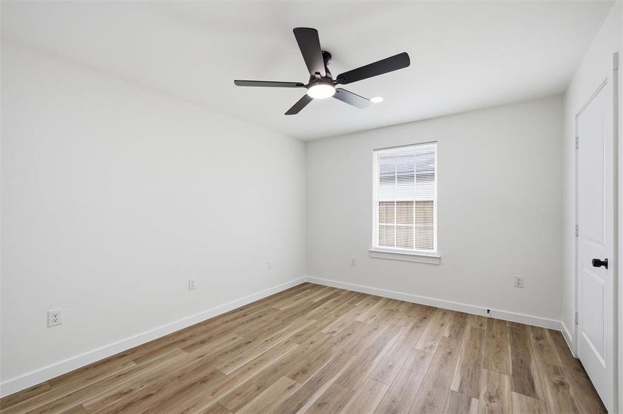 Spacious, unfurnished interior of a new home in , Waco (Image 10).
