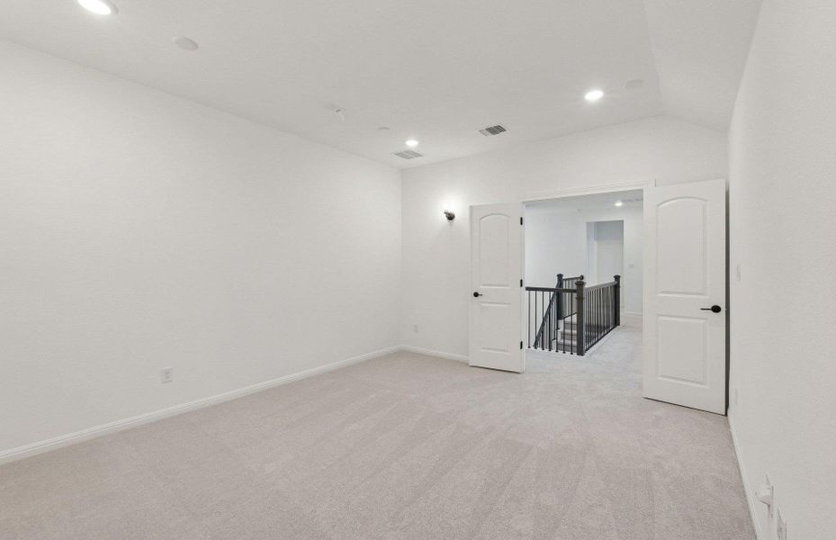 Spacious, unfurnished interior of a new home in Saddleback at Santa Rita Ranch, Liberty Hill (Image 23).