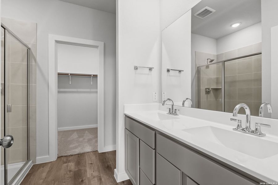 Furnished interior view inside a new home in Spring Creek, San Antonio (Image 11).