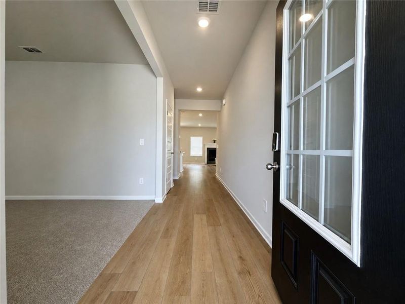Spacious, unfurnished interior of a new home in Martin Springs - Estate Series, Lawrenceville (Image 23).