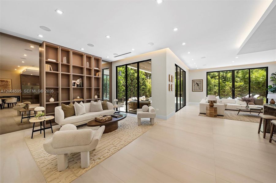 Community amenities in , Miami (Image 33).