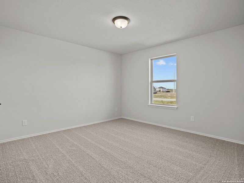 Spacious, unfurnished interior of a new home in Hannah Heights, Seguin (Image 37).
