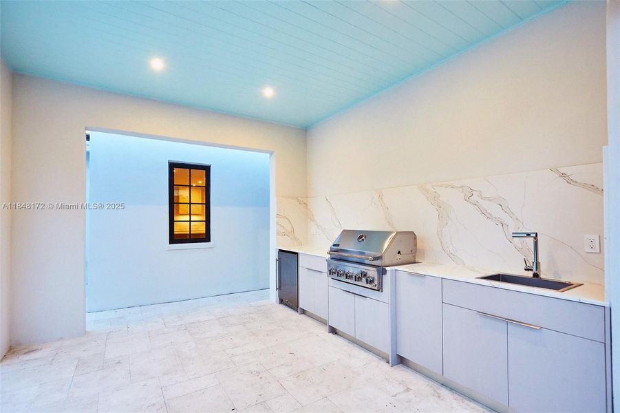 Image 36 of a home in .