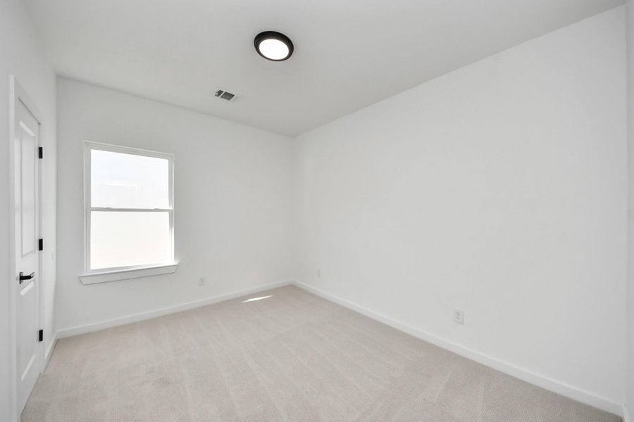 Spacious, unfurnished interior of a new home in , Houston (Image 42).