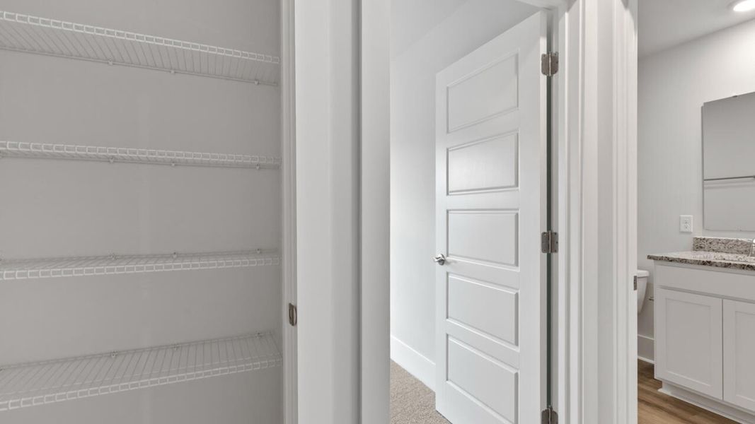 Image 40 of a home in Rolling Hills.