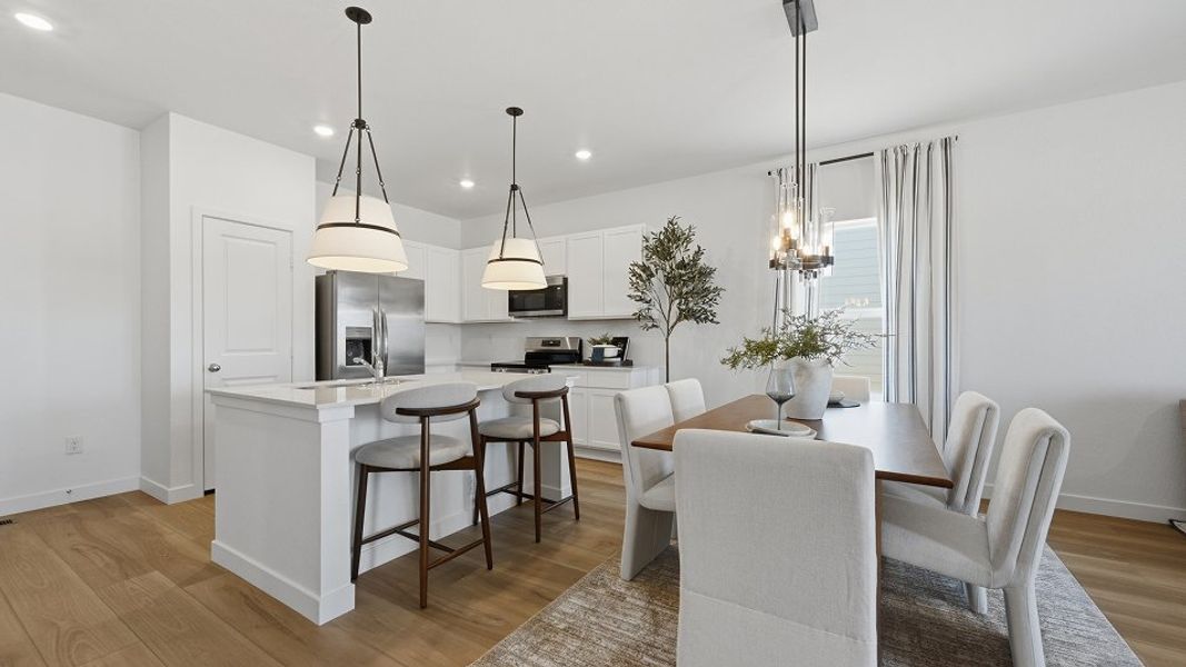 3501 Daisy Kitchen 1of4 Base1 1