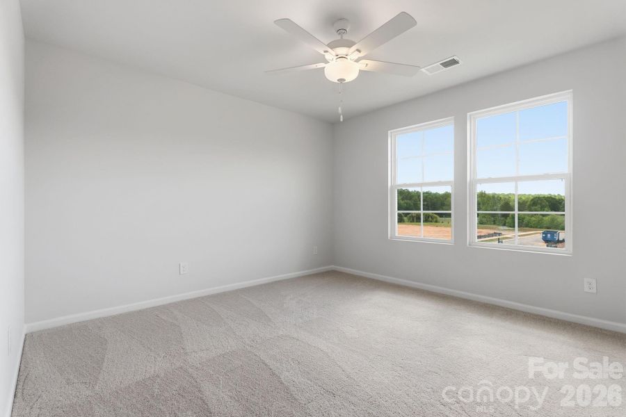 Spacious, unfurnished interior of a new home in Piper Creek, Newton (Image 21).