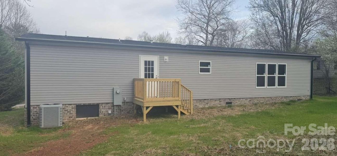 Exterior details and patio area of a home in , Newton (Image 24).