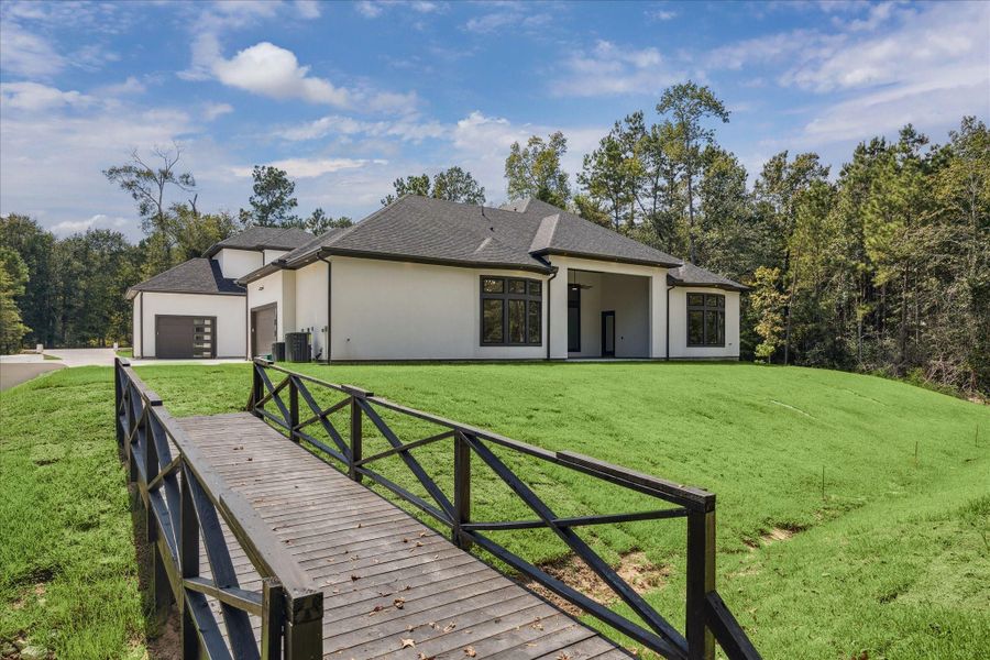 Exterior details and patio area of a home in , Montgomery (Image 21).