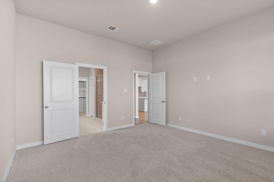 Spacious, unfurnished interior of a new home in Elyson 45' & 70', Katy (Image 27). Spacious, unfurnished interior of a new home in Elyson 45' & 70', Katy (Image 27).