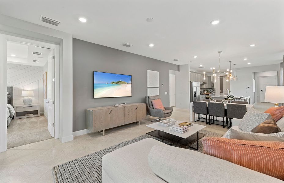 Furnished interior view inside a new home in Del Webb Oak Creek, North Fort Myers (Image 14).