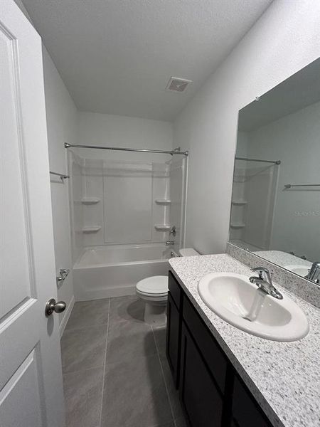 Furnished interior view inside a new home in , Wimauma (Image 4).