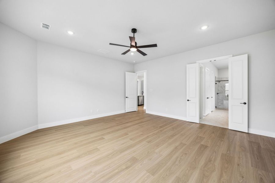 Spacious, unfurnished interior of a new home in Painted Tree Lakeside, McKinney (Image 22). Spacious, unfurnished interior of a new home in Painted Tree Lakeside, McKinney (Image 22).