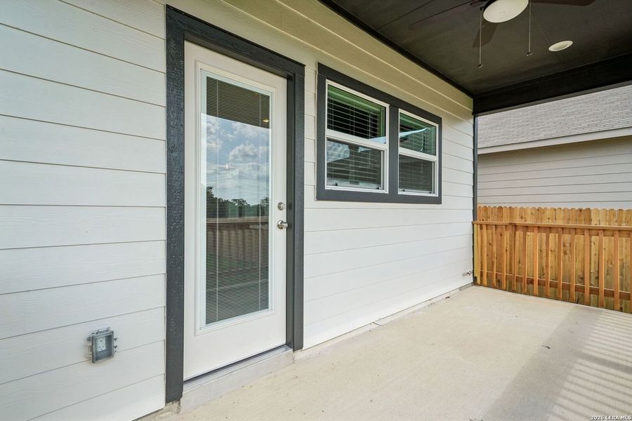Exterior details and patio area of a home in Thomas Pond, San Antonio (Image 3). Exterior details and patio area of a home in Thomas Pond, San Antonio (Image 3).