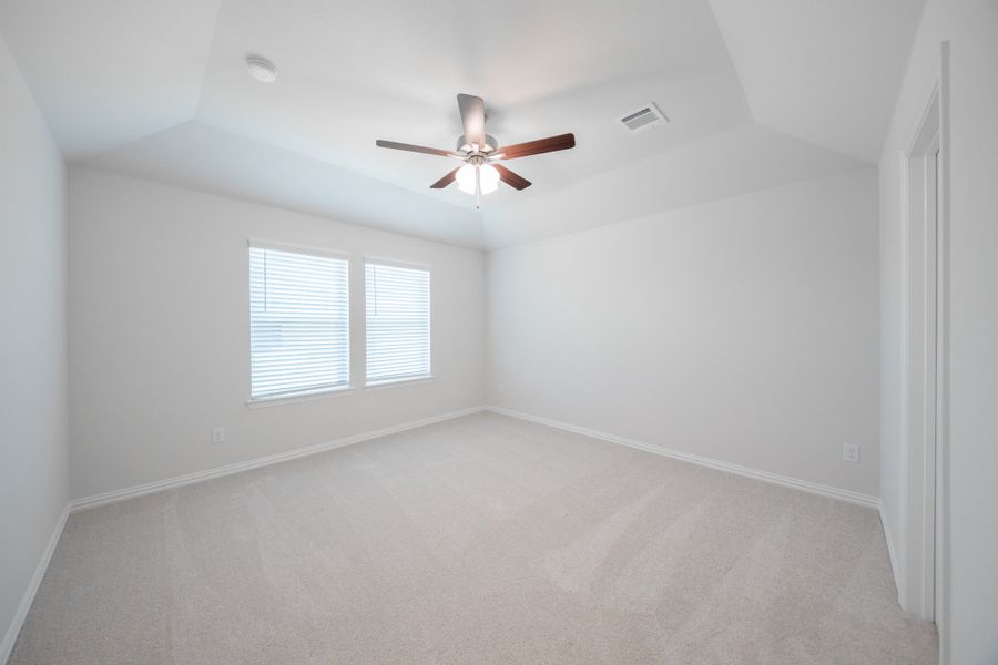 Spacious, unfurnished interior of a new home in Wildcat Ranch, Crandall (Image 21).