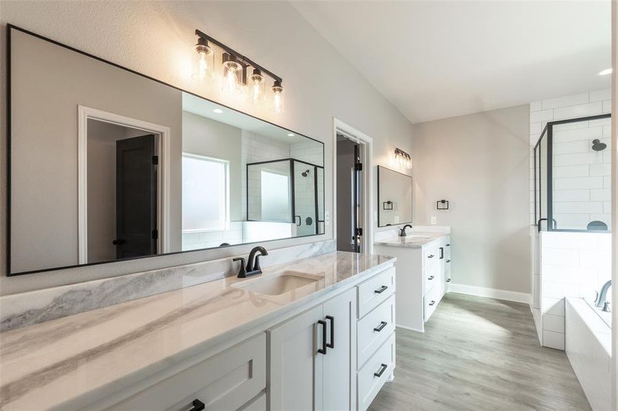 Furnished interior view inside a new home in , Tuscola (Image 16).