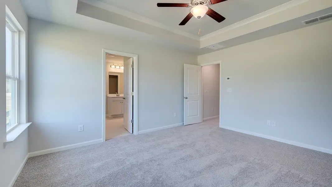 Spacious, unfurnished interior of a new home in Langley Overlook, Loganville (Image 20).