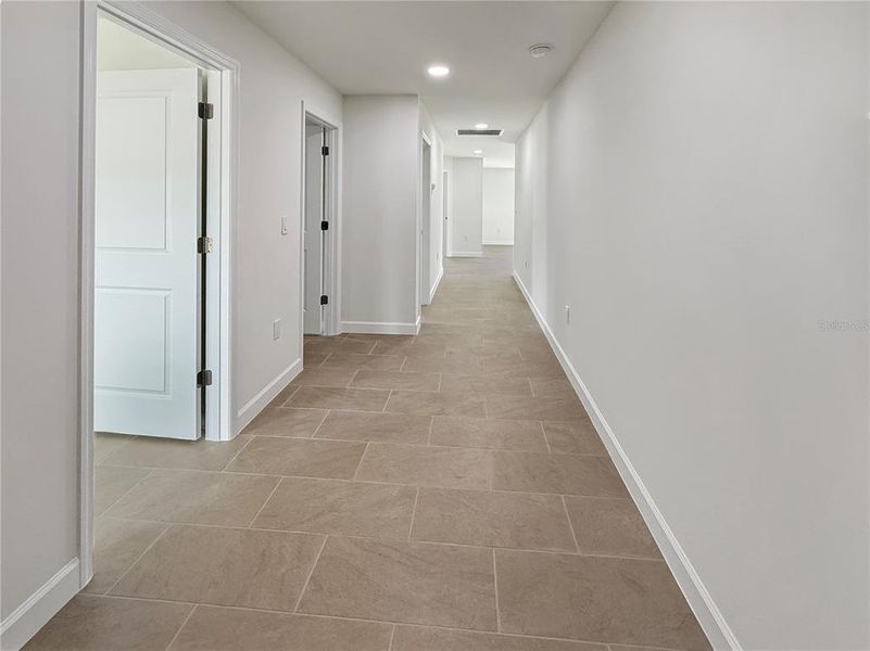 Spacious, unfurnished interior of a new home in , Punta Gorda (Image 30).