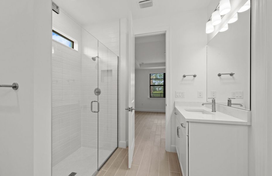 Representative furnished interior of a home built from the Concord by DiVosta in Talon Preserve on Palmer Ranch, Nokomis (Image 5).
