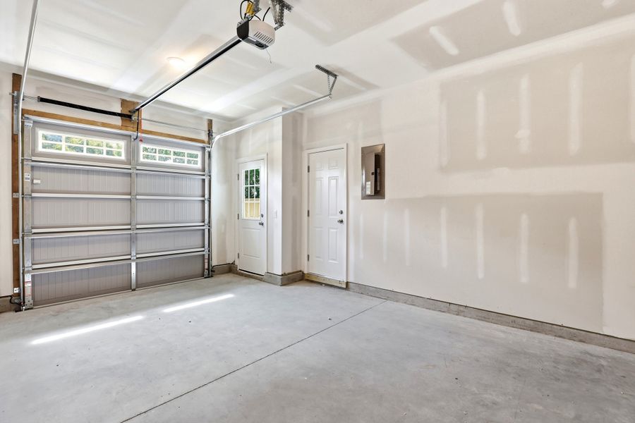 Representative unfurnished interior of a home built from the The Lofton by RobuckHomes in Downtown Wilmington Collective, Wilmington (Image 25).