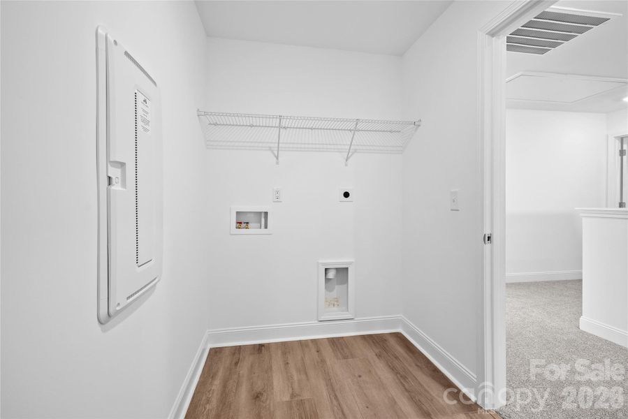 Spacious, unfurnished interior of a new home in Elmbrook, Indian Trail (Image 30).