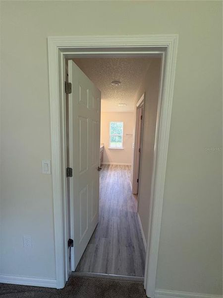 Spacious, unfurnished interior of a new home in , Citrus Springs (Image 10).