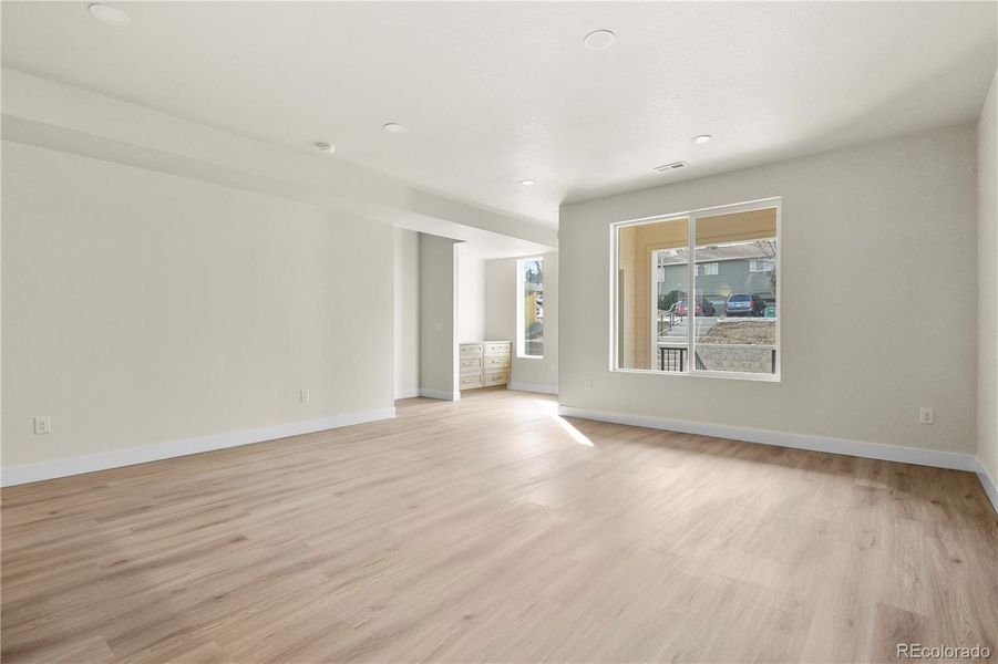 Spacious, unfurnished interior of a new home in , Colorado Springs (Image 25).