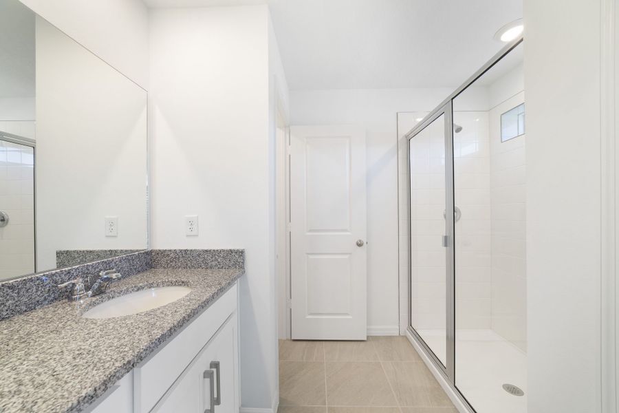 Furnished interior view inside a new home in Aulin Square, Oviedo (Image 12).