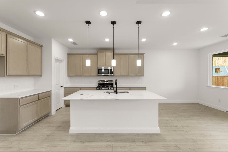 Representative furnished interior of a home built from the Republic by Rockwell Homes in Walden Pond, Forney (Image 15).