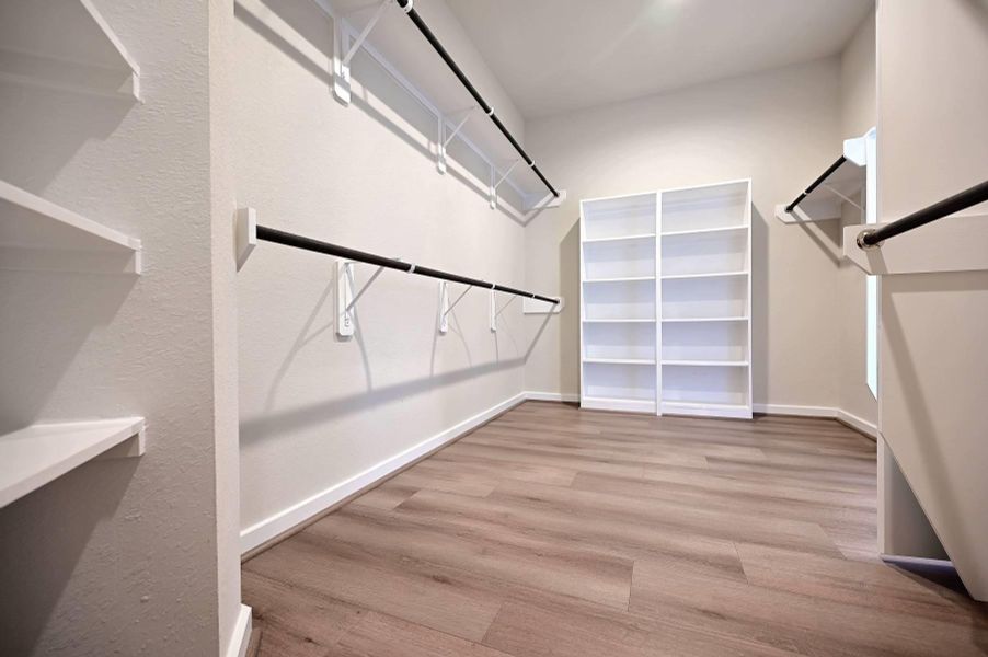 Spacious, unfurnished interior of a new home in Oakwood, Tomball (Image 18). Spacious, unfurnished interior of a new home in Oakwood, Tomball (Image 18).