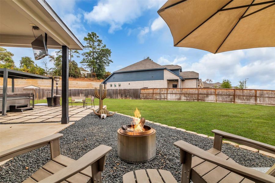 Exterior details and patio area of a home in Fairwater, Montgomery (Image 3).