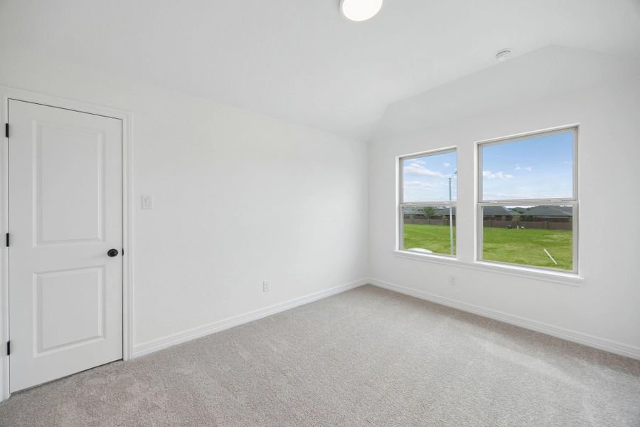 Spacious, unfurnished interior of a new home in Bergamo, Katy (Image 14).