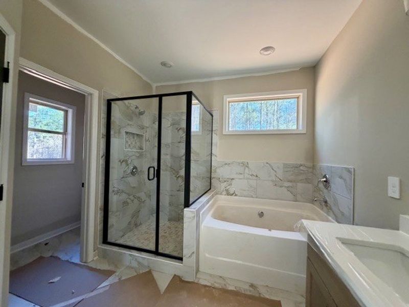 Image 13 of a home in Oakview.