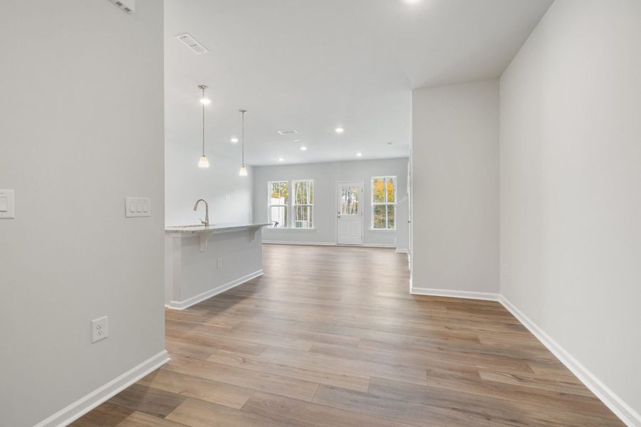 Spacious, unfurnished interior of a new home in Flemingfield, Greensboro (Image 14).