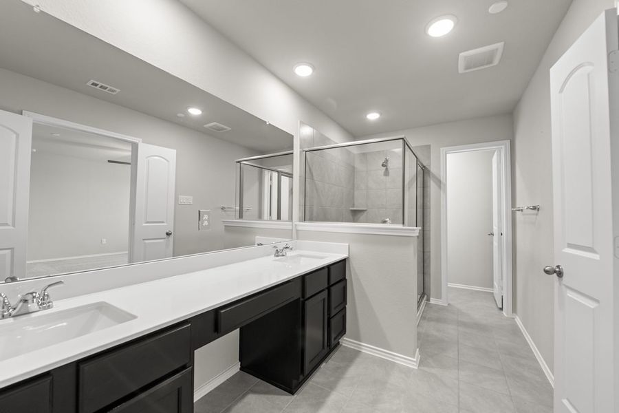 Furnished interior view inside a new home in Sierra Vista Townhomes, Rosharon (Image 8).