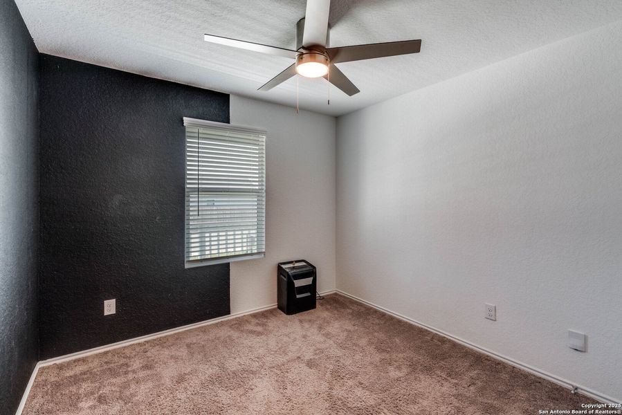 Image 22 of a home in .