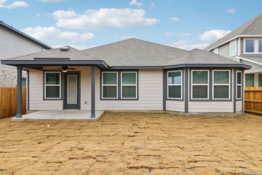 Exterior details and patio area of a home in Sagebrooke - Classic Series, San Antonio (Image 27).